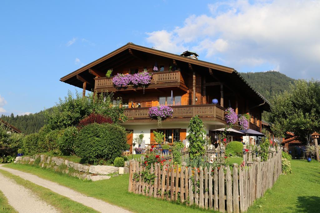 Gaestehaus Schoenfeld Hotel Reit im Winkl Exterior foto