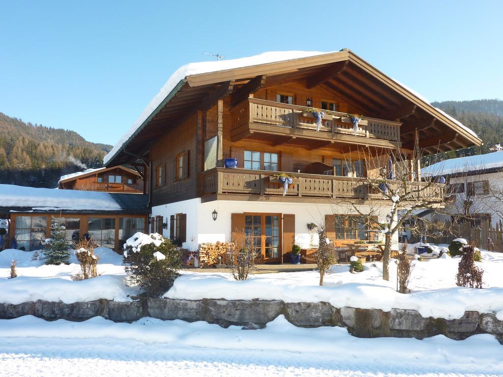 Gaestehaus Schoenfeld Reit im Winkl Exterior foto